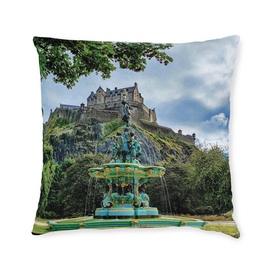 Coussin carré photo de la fontaine de Ross et du château d’Édimbourg, différentes tailles