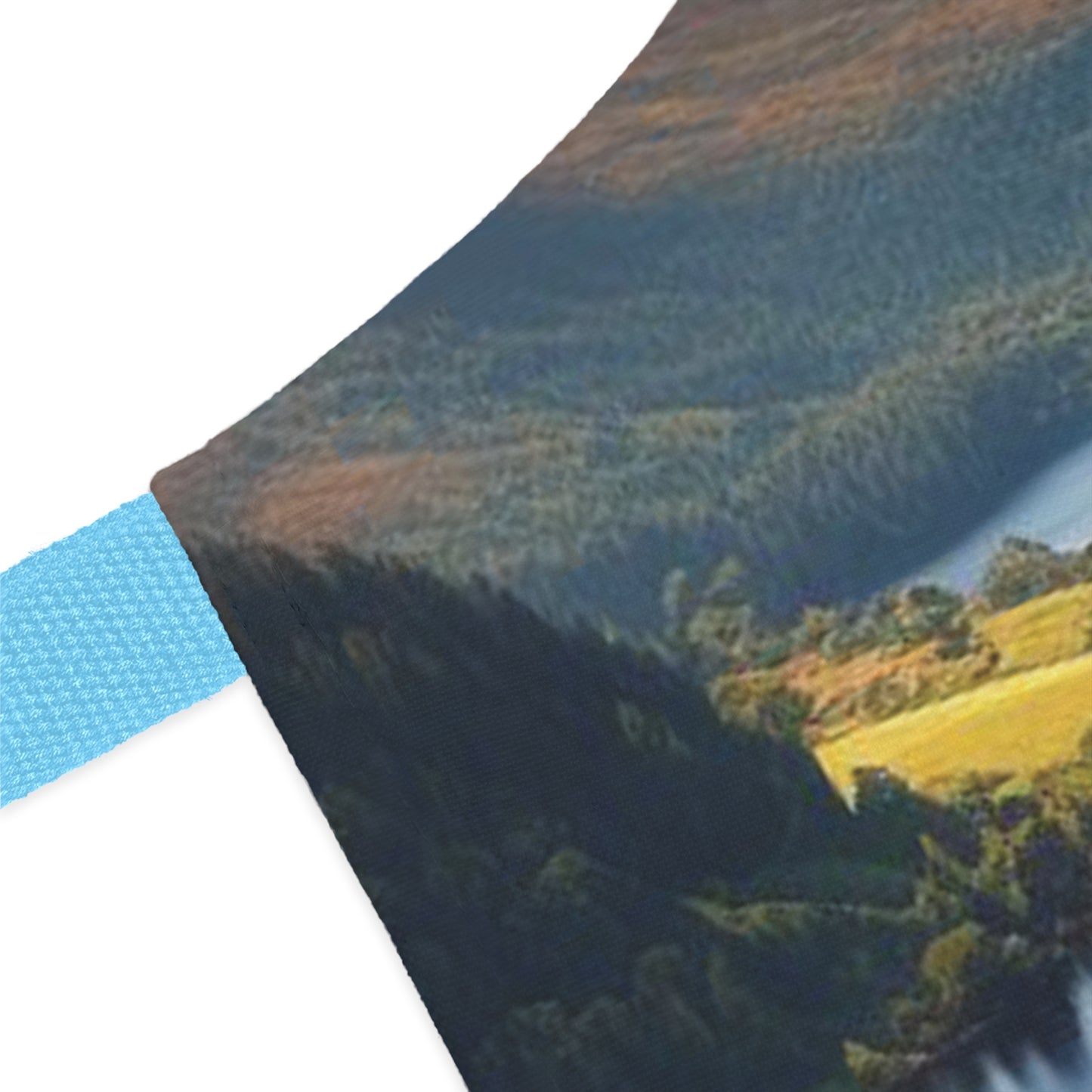 قلعة أوركهارت - مريلة بحيرة لوخ نيس، ملابس الطبخ الاسكتلندية، ملحقات الشيف