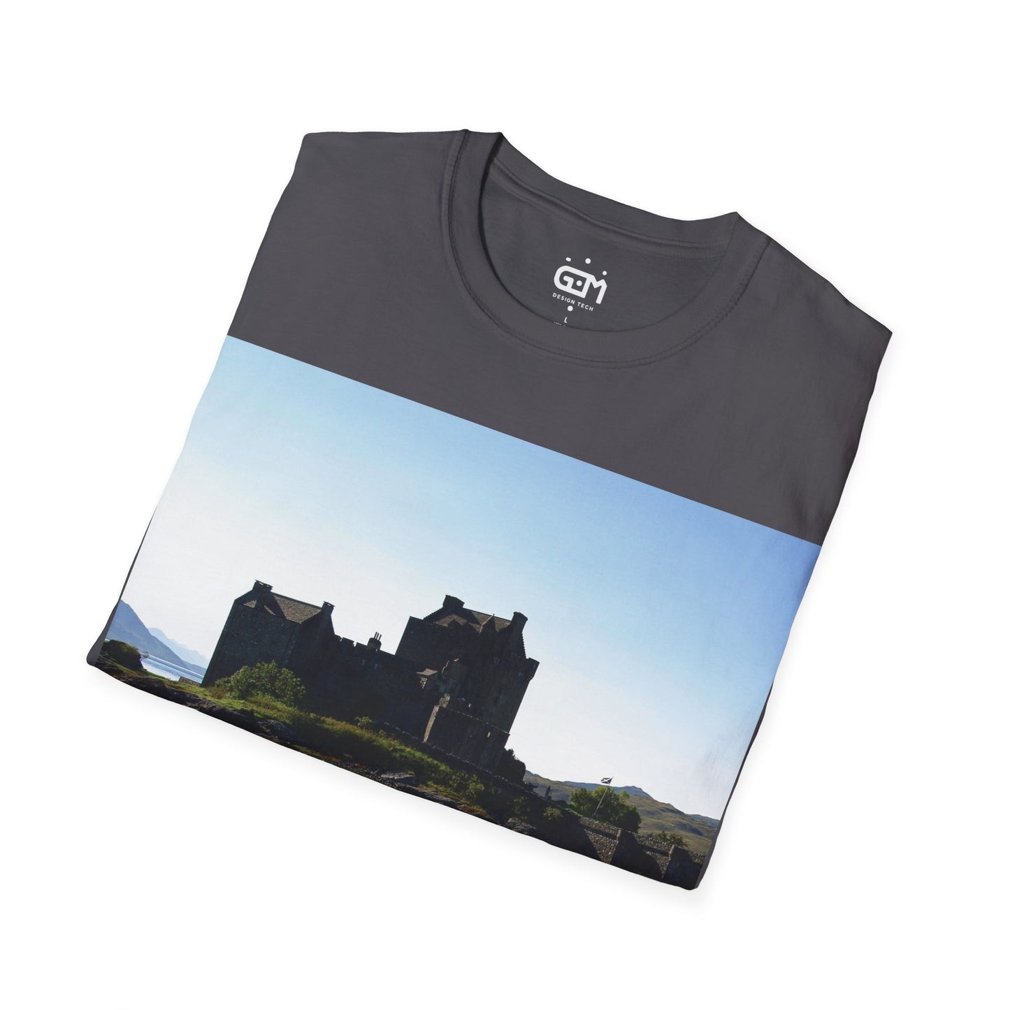 تي شيرت Eilean Donan Castle Photo Softstyle، تي شيرت للجنسين، قميص اسكتلندا، معلم اسكتلندي، طبيعة، مشهد، ألوان مختلفة