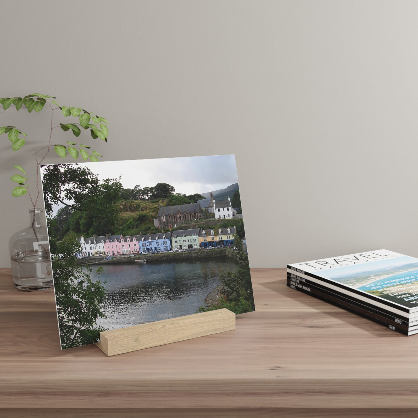 Photo Collection Gallery Stand Portree - Isle of Skye, Oak Picture Stand, Scotland Art, Scenery, Landmarks, Various Sizes