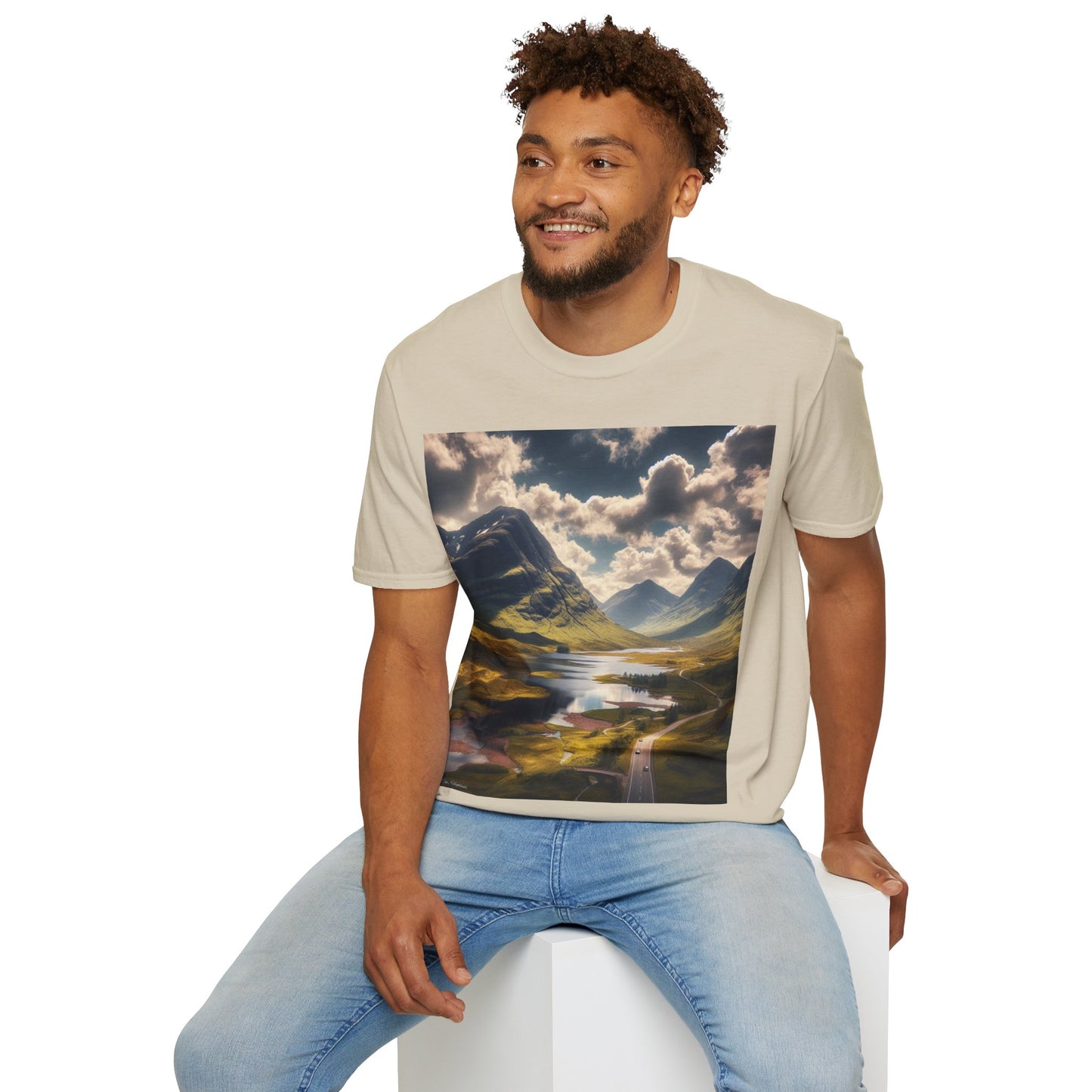 Glen Coe - Highlands Softstyle T-Shirt, Tee Unisex, Monuments écossais, Différentes couleurs