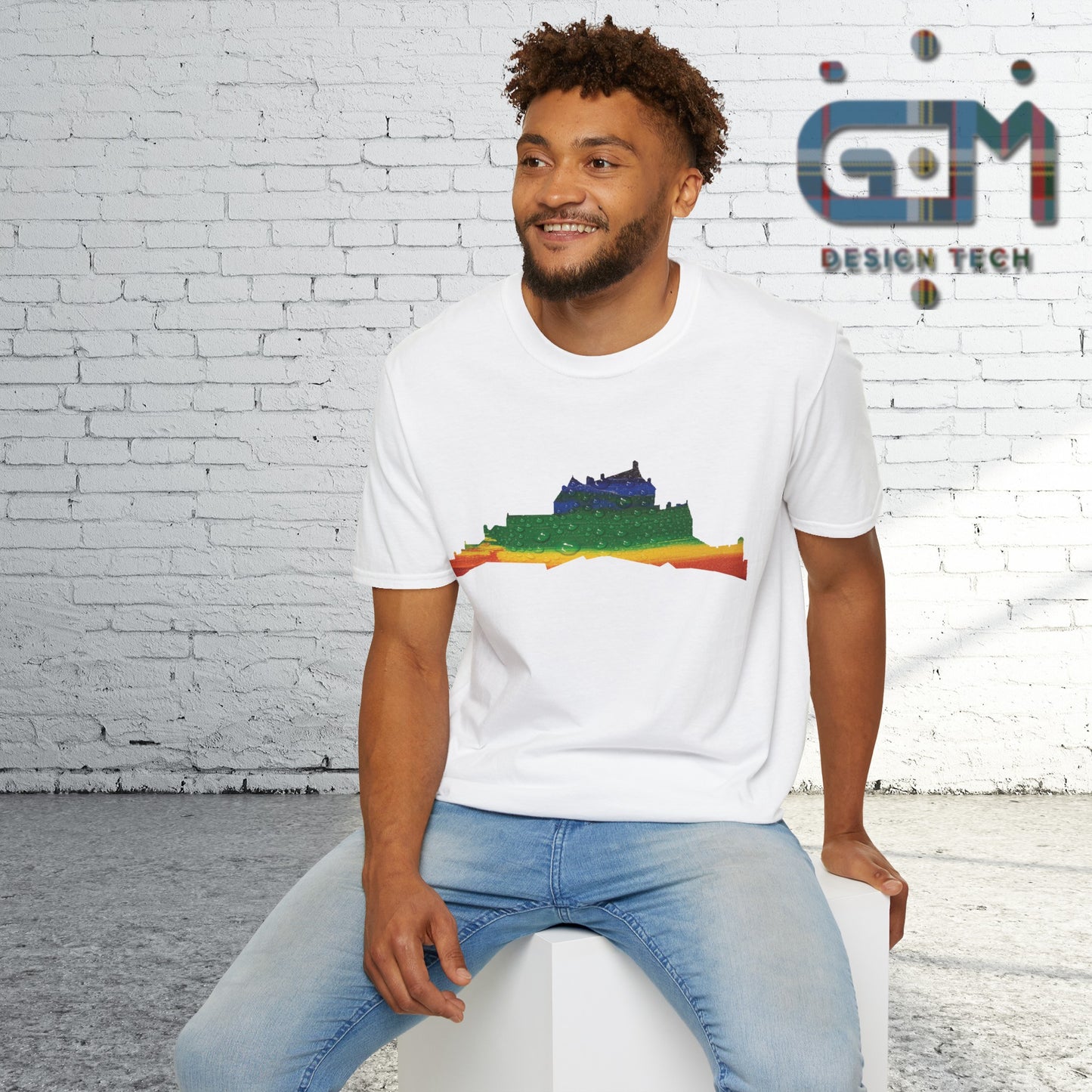 Edinburgh Castle Pride Rain Art Unisex T-Shirt