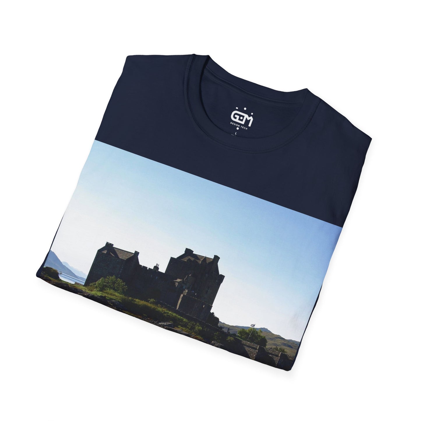 تي شيرت Eilean Donan Castle Photo Softstyle، تي شيرت للجنسين، قميص اسكتلندا، معلم اسكتلندي، طبيعة، مشهد، ألوان مختلفة