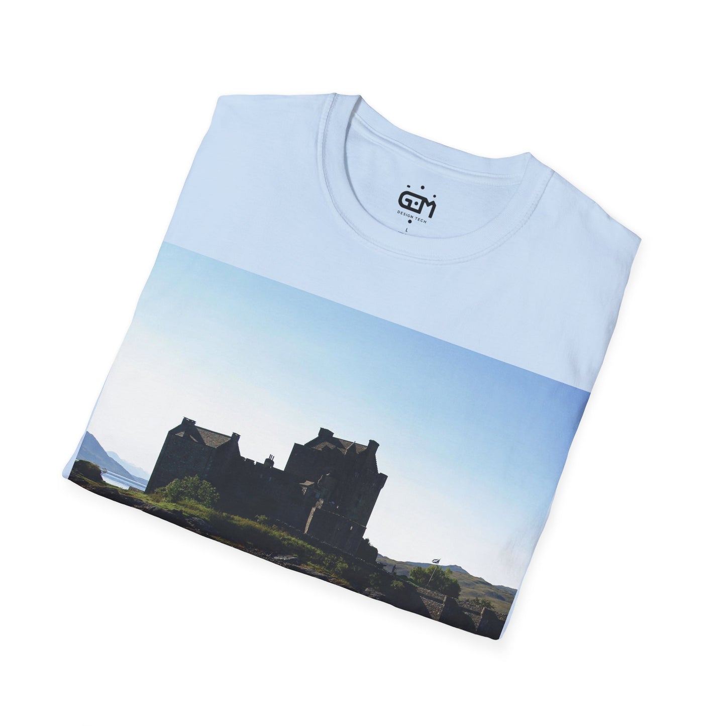 تي شيرت Eilean Donan Castle Photo Softstyle، تي شيرت للجنسين، قميص اسكتلندا، معلم اسكتلندي، طبيعة، مشهد، ألوان مختلفة