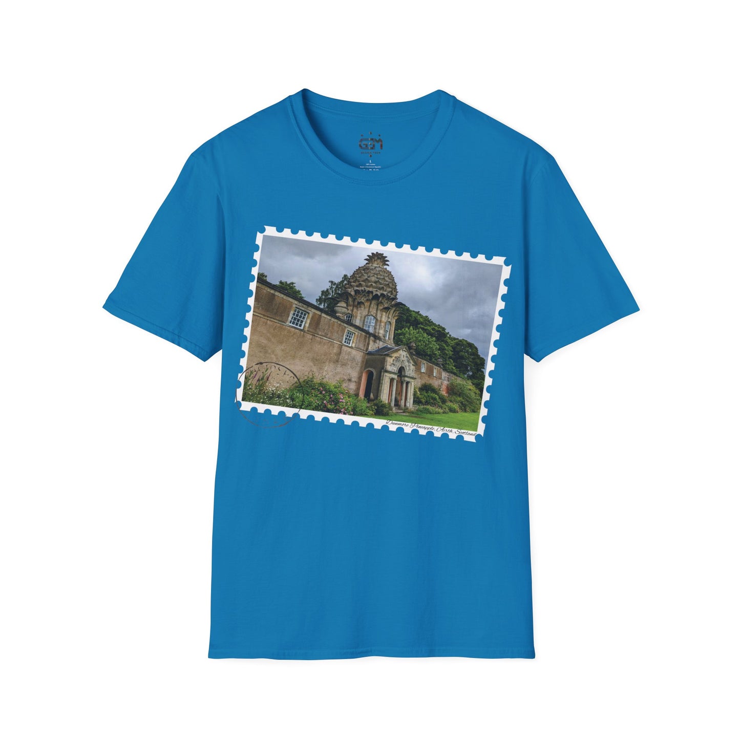 تي شيرت Postcard Dunmore Pineapple Photo Softstyle، تي شيرت للجنسين، قميص اسكتلندا، ألوان مختلفة