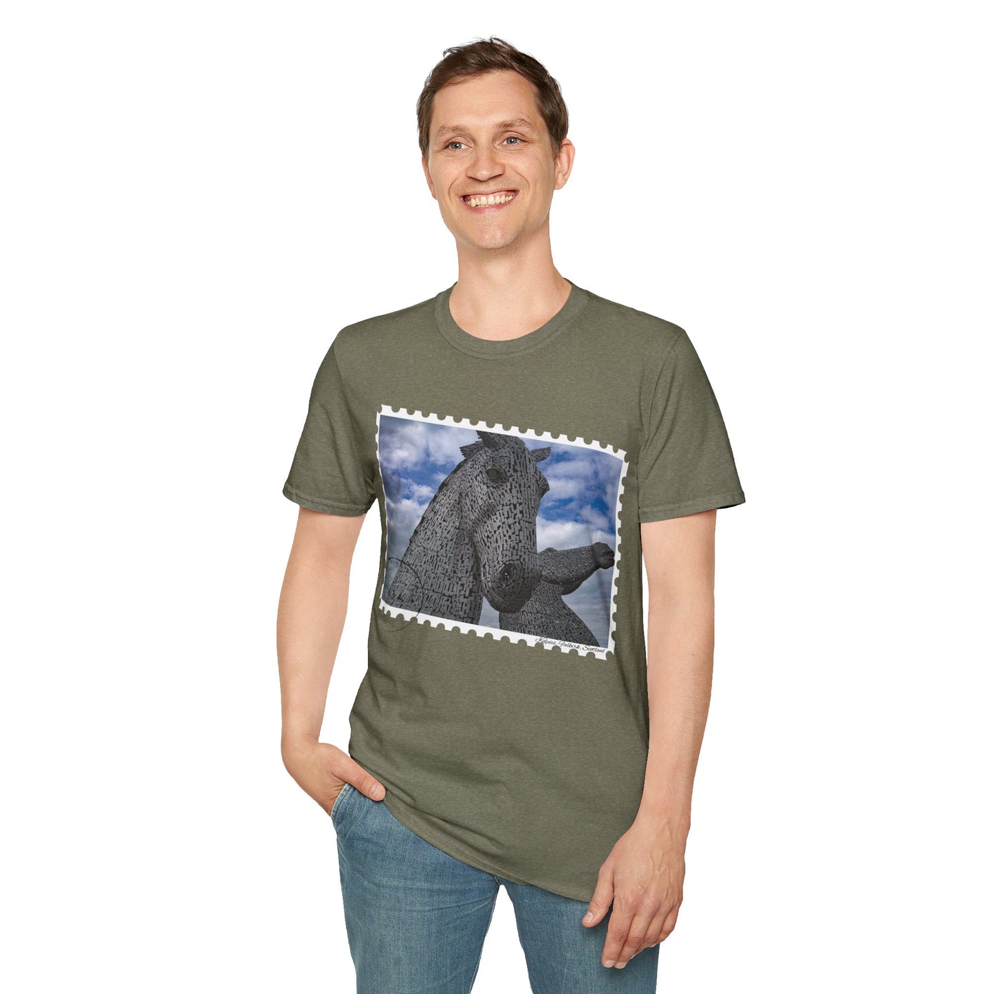 تي شيرت Postcard Kelpies Photo Softstyle، تي شيرت للجنسين، قميص اسكتلندا، ألوان مختلفة