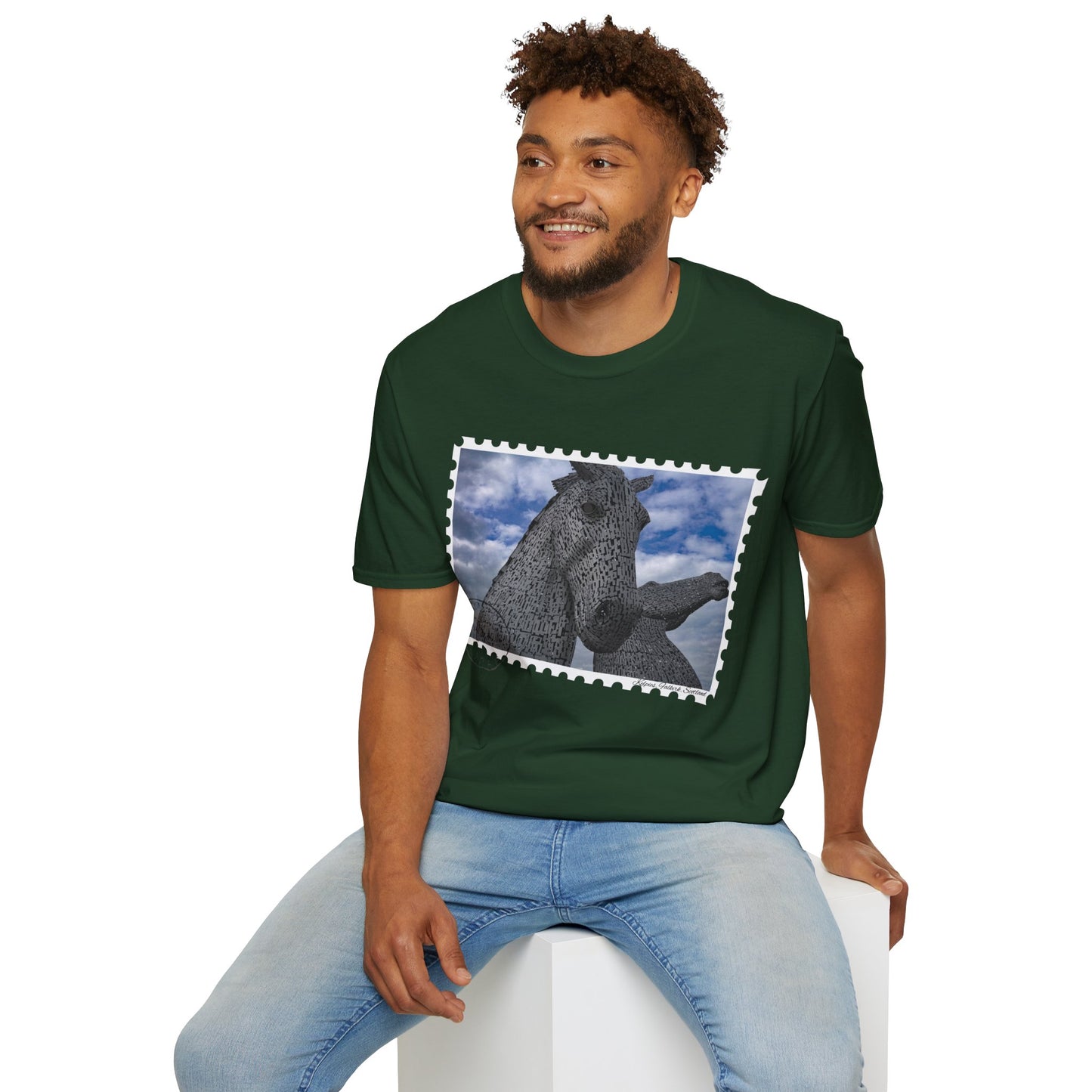 تي شيرت Postcard Kelpies Photo Softstyle، تي شيرت للجنسين، قميص اسكتلندا، ألوان مختلفة