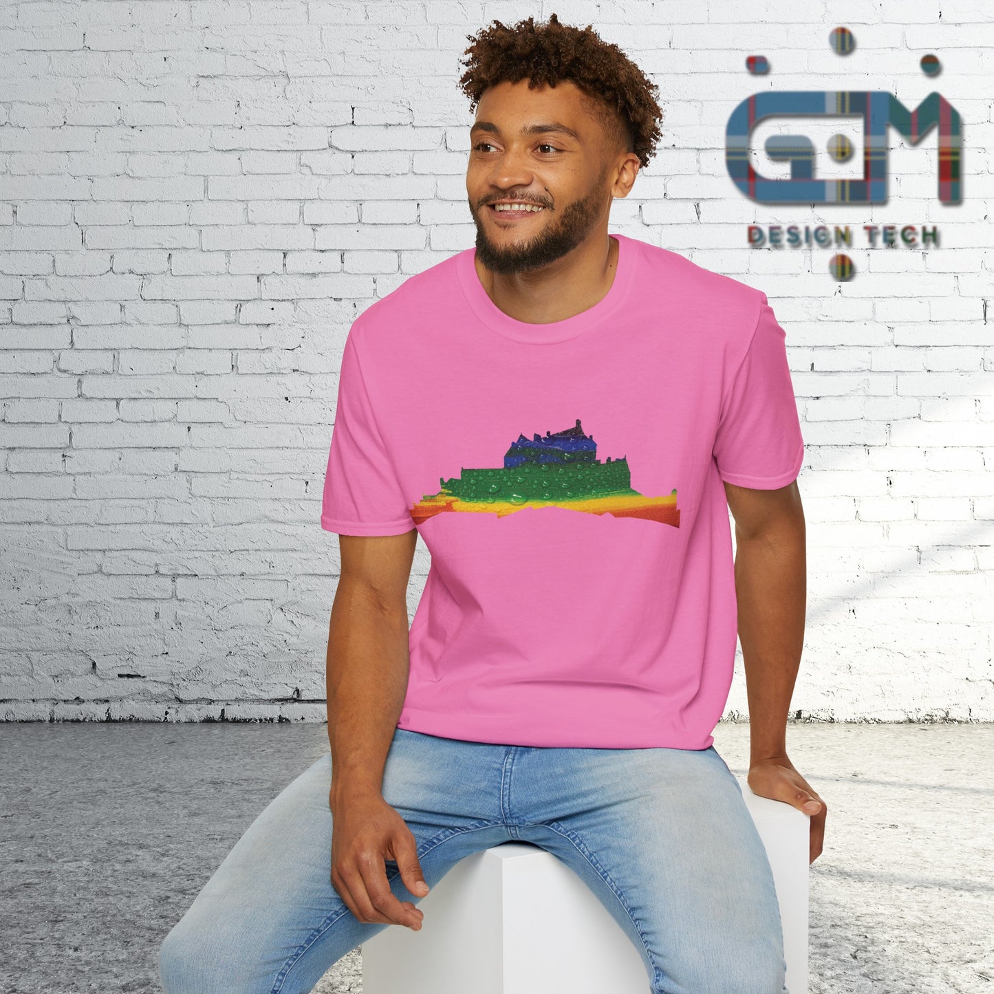 Edinburgh Castle Pride Rain Art Unisex T-Shirt