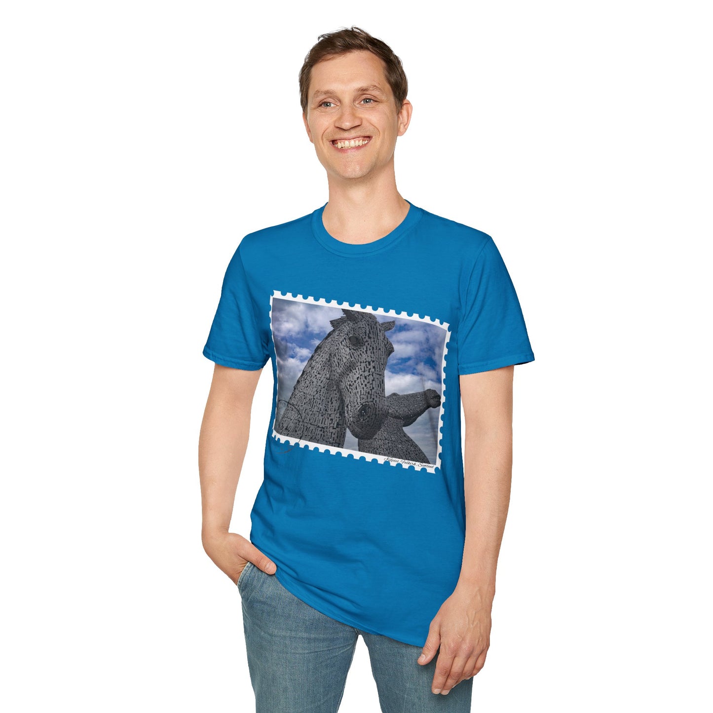 تي شيرت Postcard Kelpies Photo Softstyle، تي شيرت للجنسين، قميص اسكتلندا، ألوان مختلفة