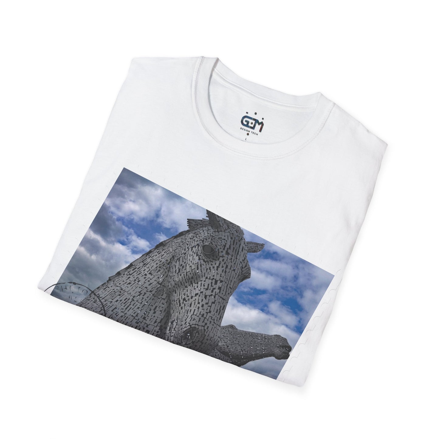تي شيرت Postcard Kelpies Photo Softstyle، تي شيرت للجنسين، قميص اسكتلندا، ألوان مختلفة