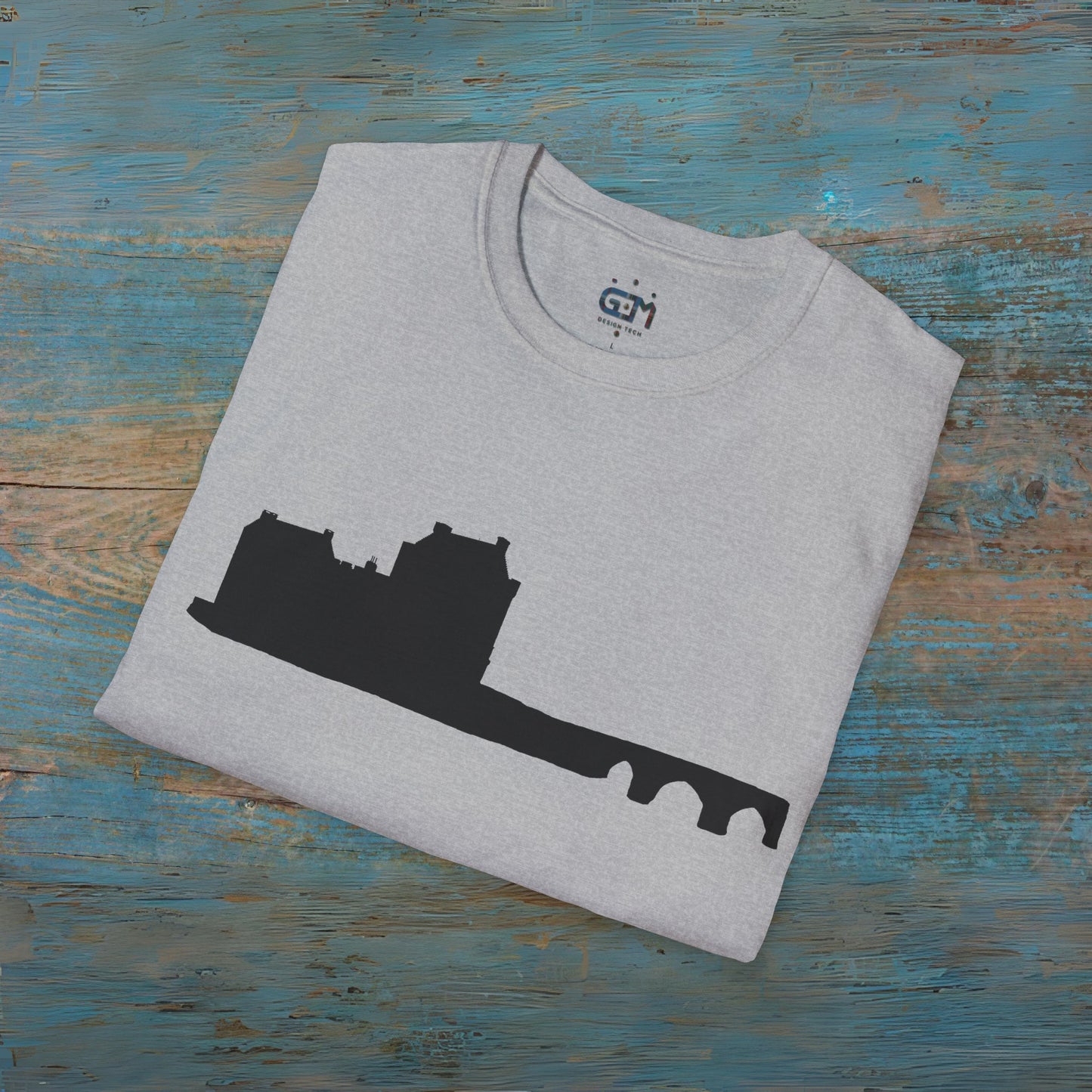 Eileen Donan Castle Silhouette Art Unisex T-Shirt