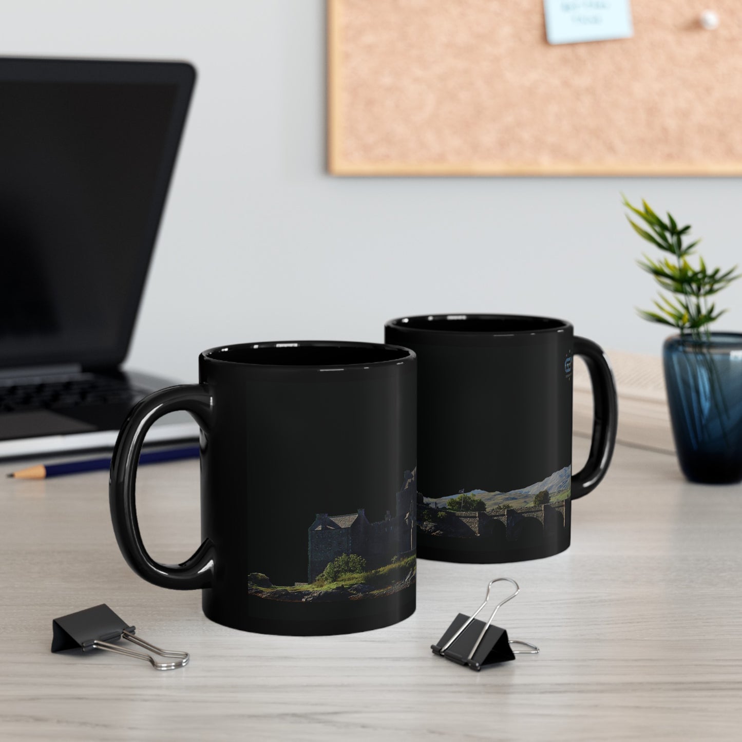 Eileen Donan Castle Photo Mug, Black