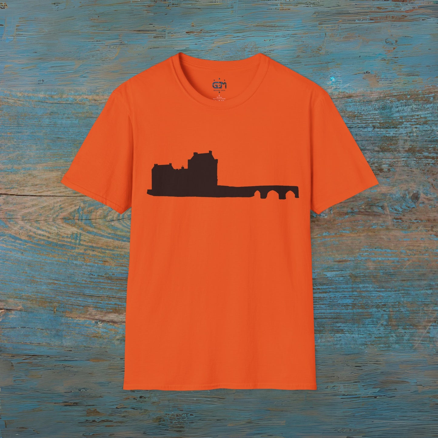 Eileen Donan Castle Silhouette Art Unisex T-Shirt