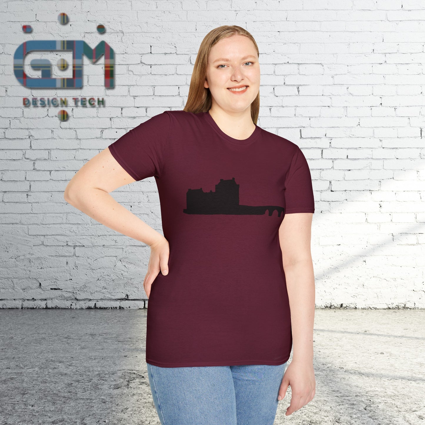 Eileen Donan Castle Silhouette Art Unisex T-Shirt