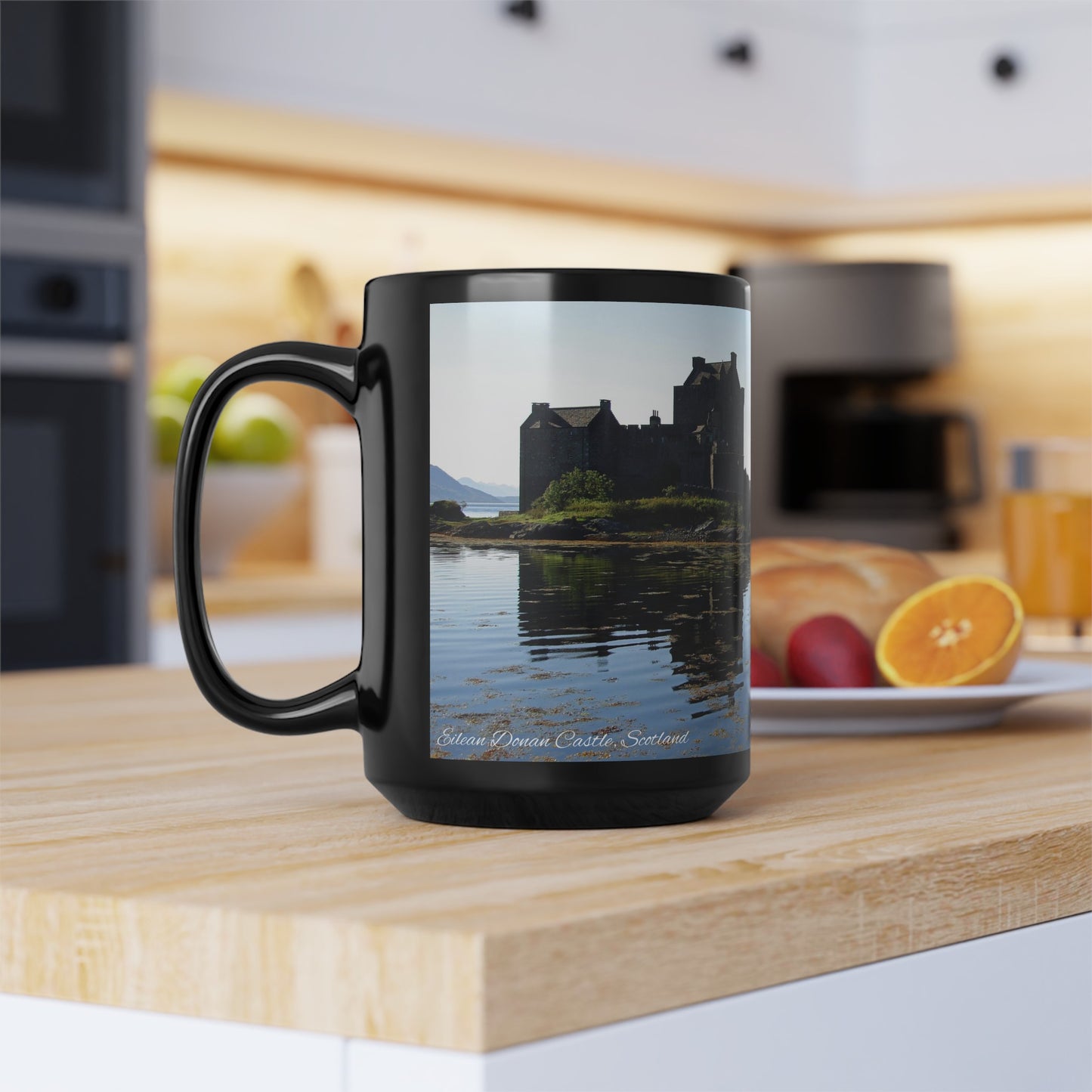 Eilean Donan Castle Photo Mug, Coffee Cup, Tea Cup, Scottish Art, Scottish Landmarks, Scottish Nature, Black