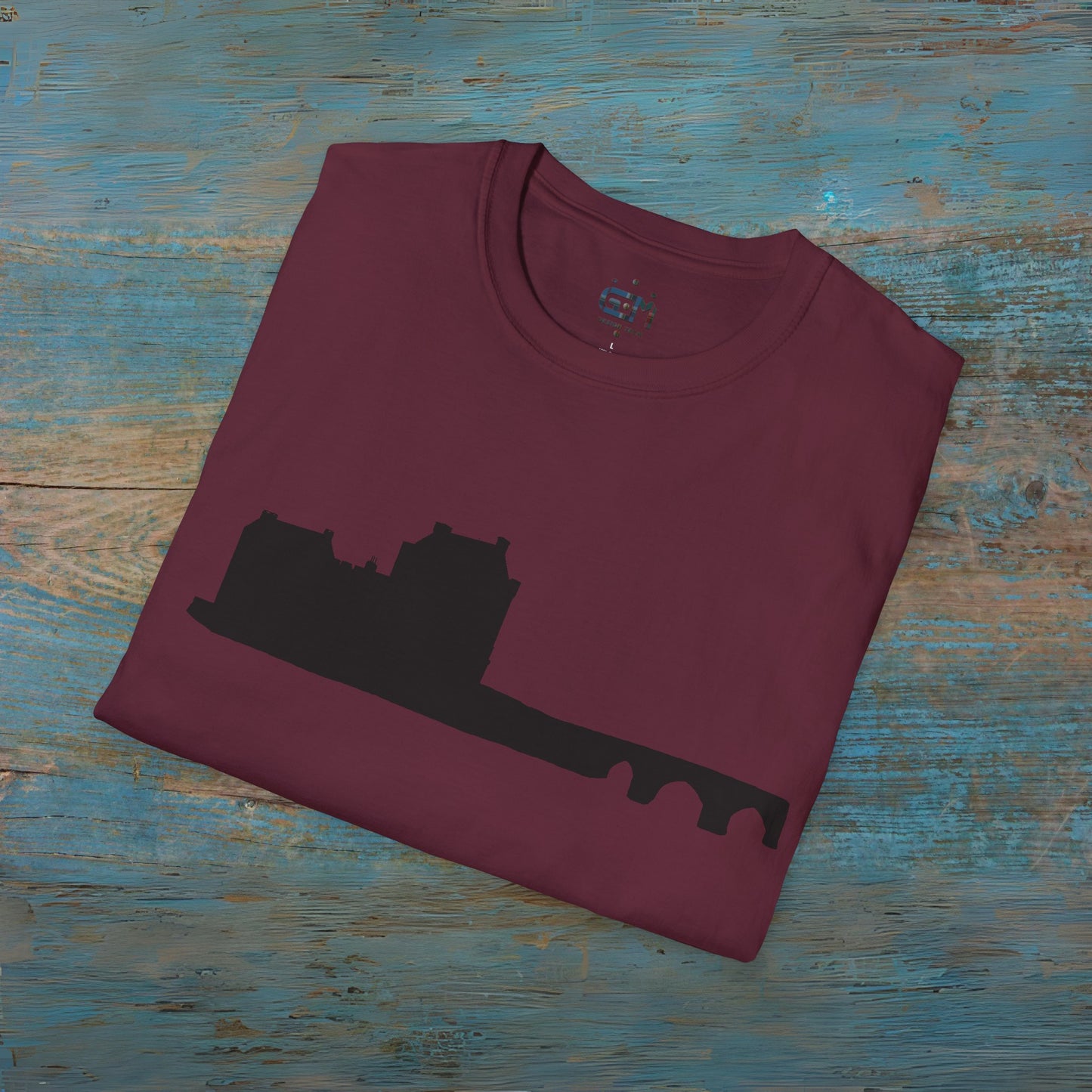 Eileen Donan Castle Silhouette Art Unisex T-Shirt