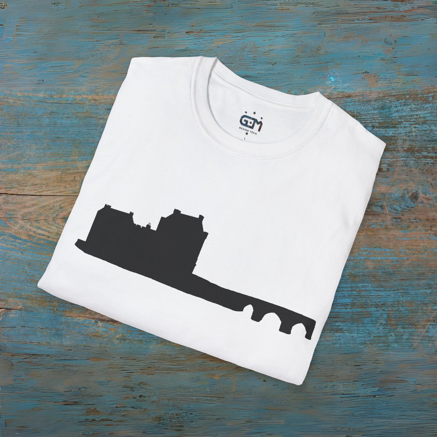 Eileen Donan Castle Silhouette Art Unisex T-Shirt