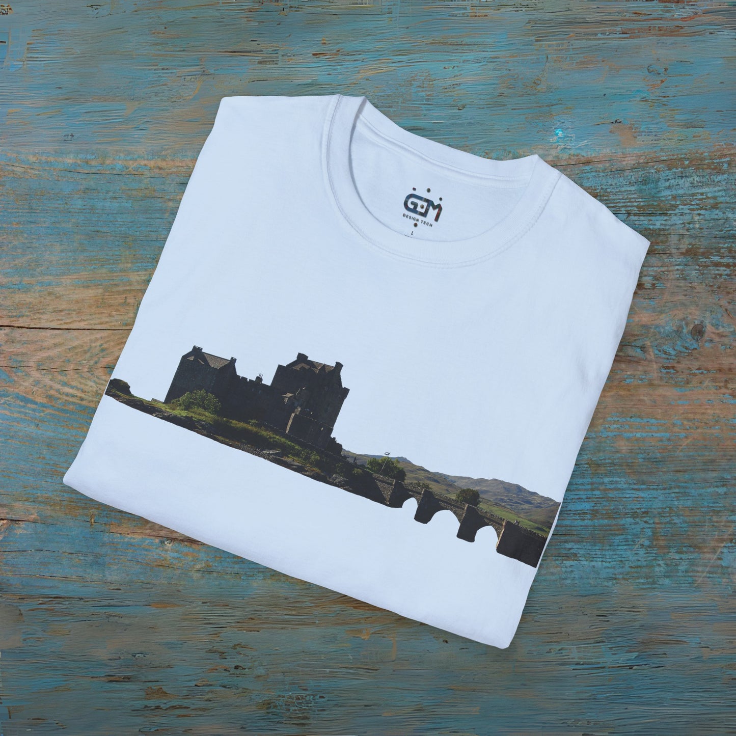 Eileen Donan Castle Photo Unisex T-Shirt