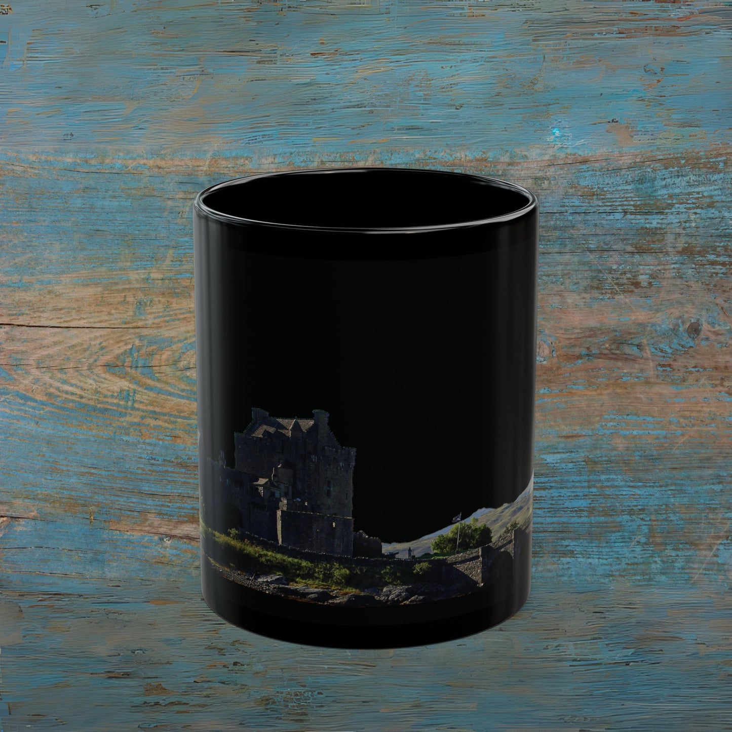 Eileen Donan Castle Photo Mug, Black