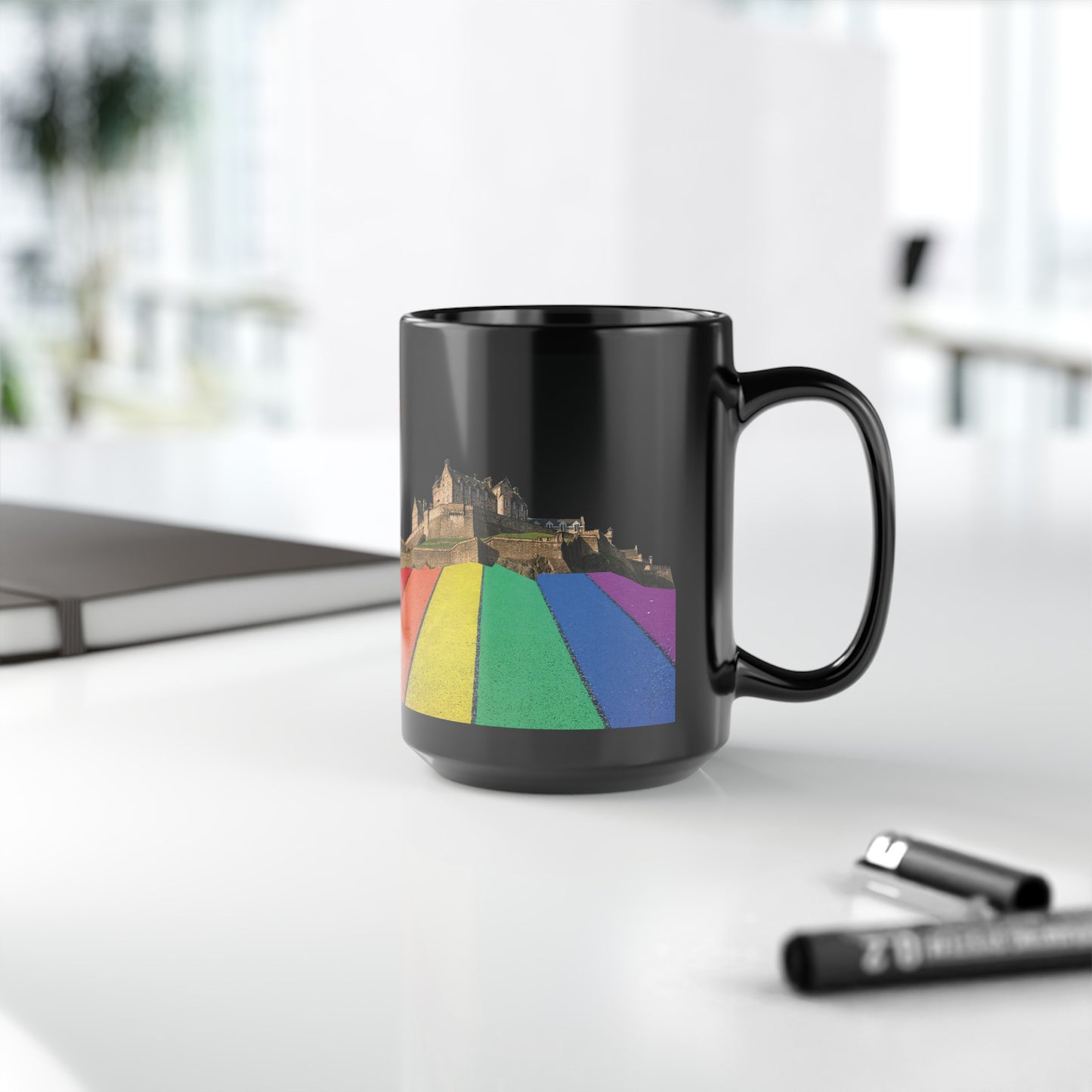 Pride Road Rock Edinburgh Castle Photo Mug, Black