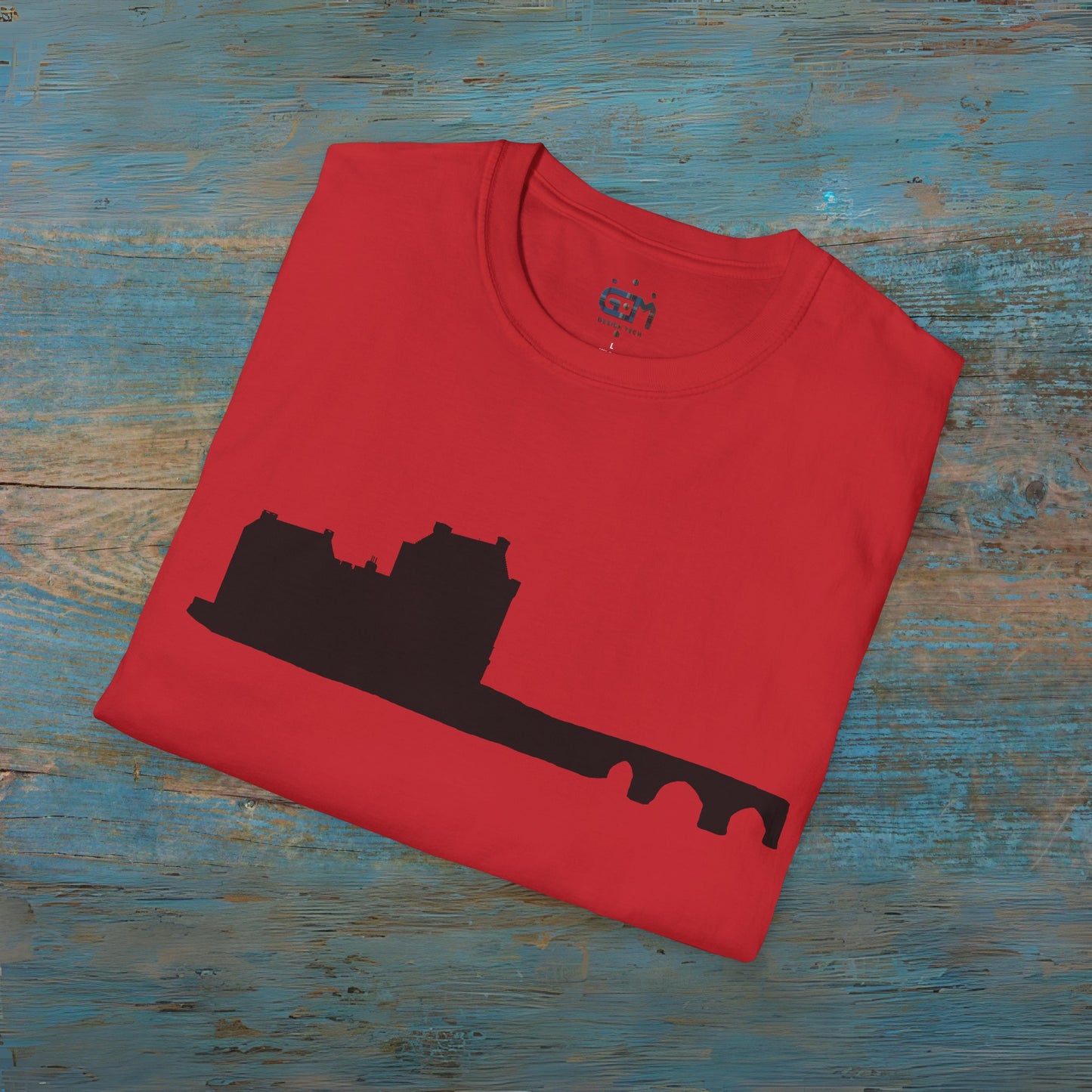 Eileen Donan Castle Silhouette Art Unisex T-Shirt