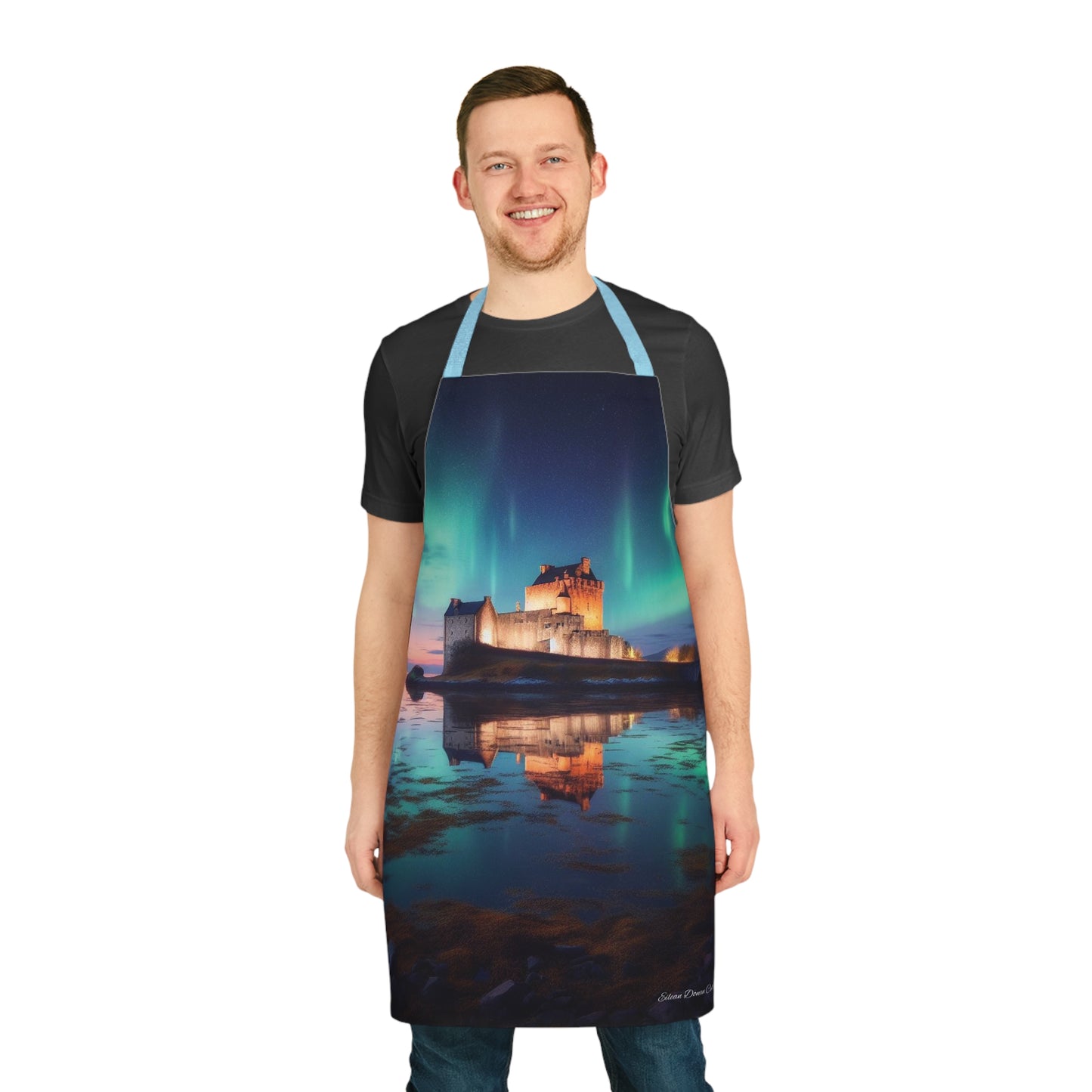 Eilean Donan Castle Northern Lights Apron, Scottish Art, Scottish Landmarks, Scottish Nature, Cooking Apparel, Chef Accessory