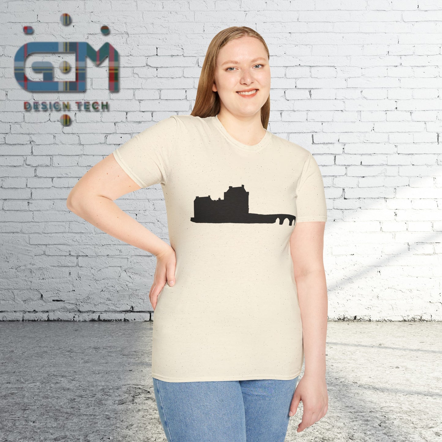 Eileen Donan Castle Silhouette Art Unisex T-Shirt