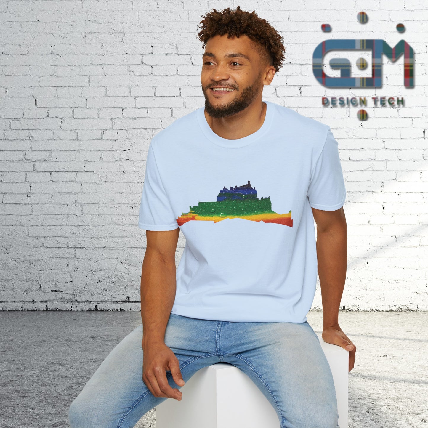 Edinburgh Castle Pride Rain Art Unisex T-Shirt